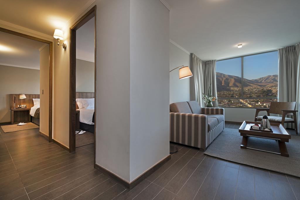 Hotel Atacama Suites Copiapó Habitación foto
